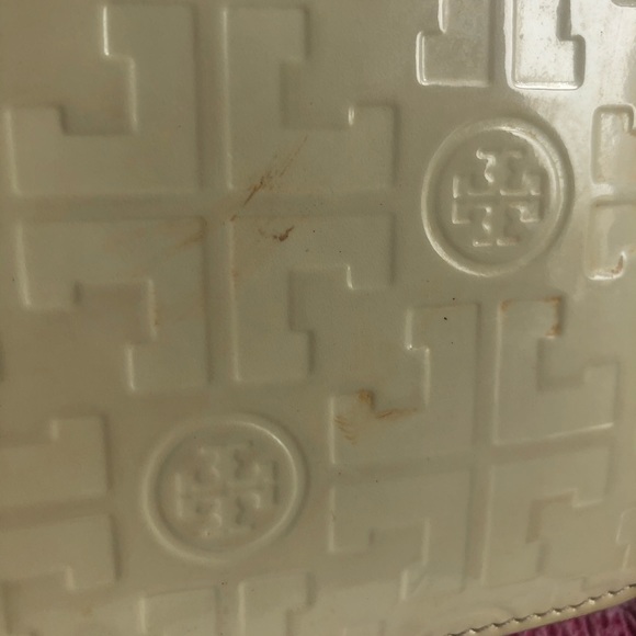 AUTH. Tory Burch Long Logo Zip Wallet - Picture 3 of 5